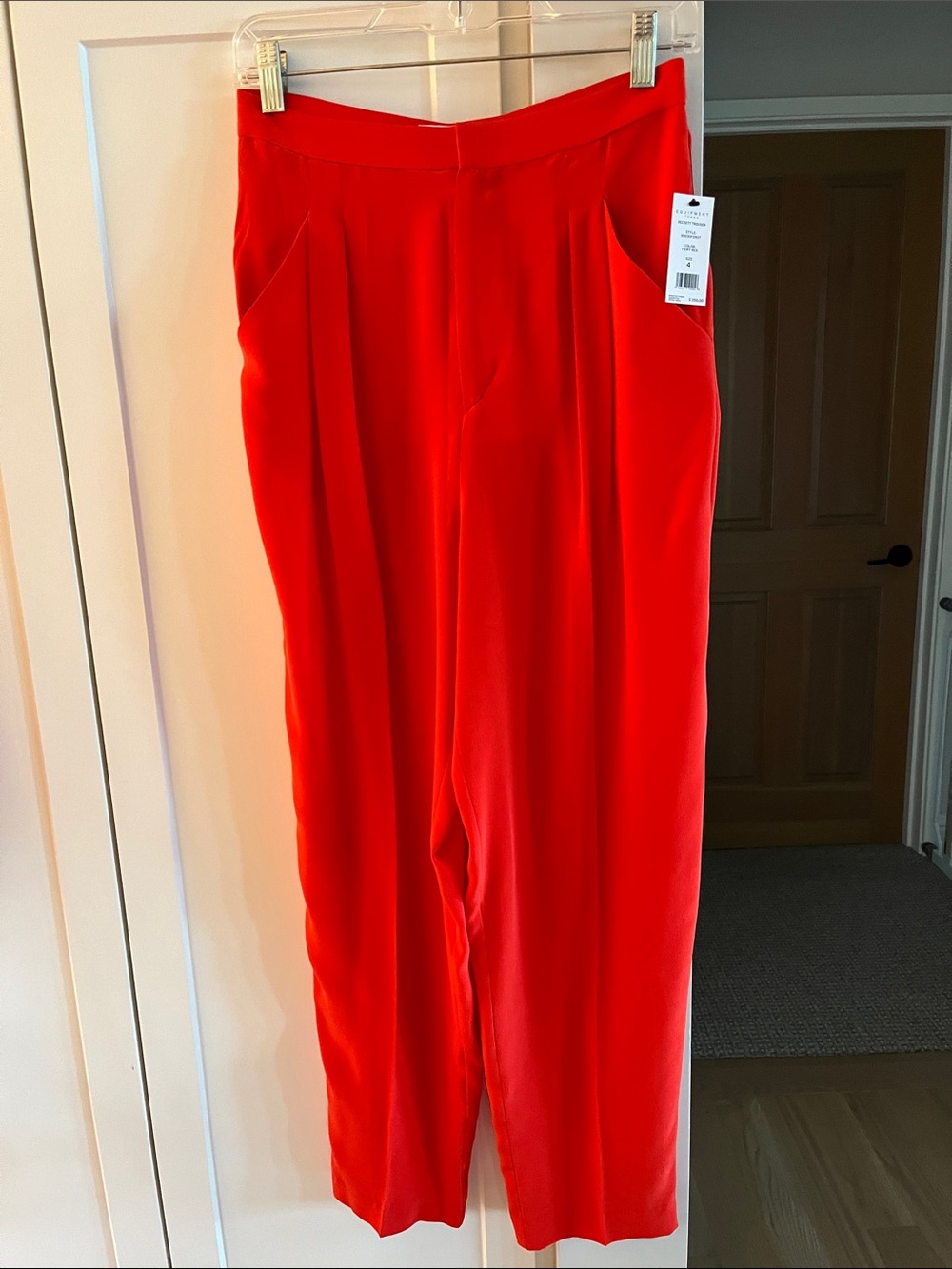 NWT EQUIPMENT Femme Beckett Silk Trouser - Fiery Red 4